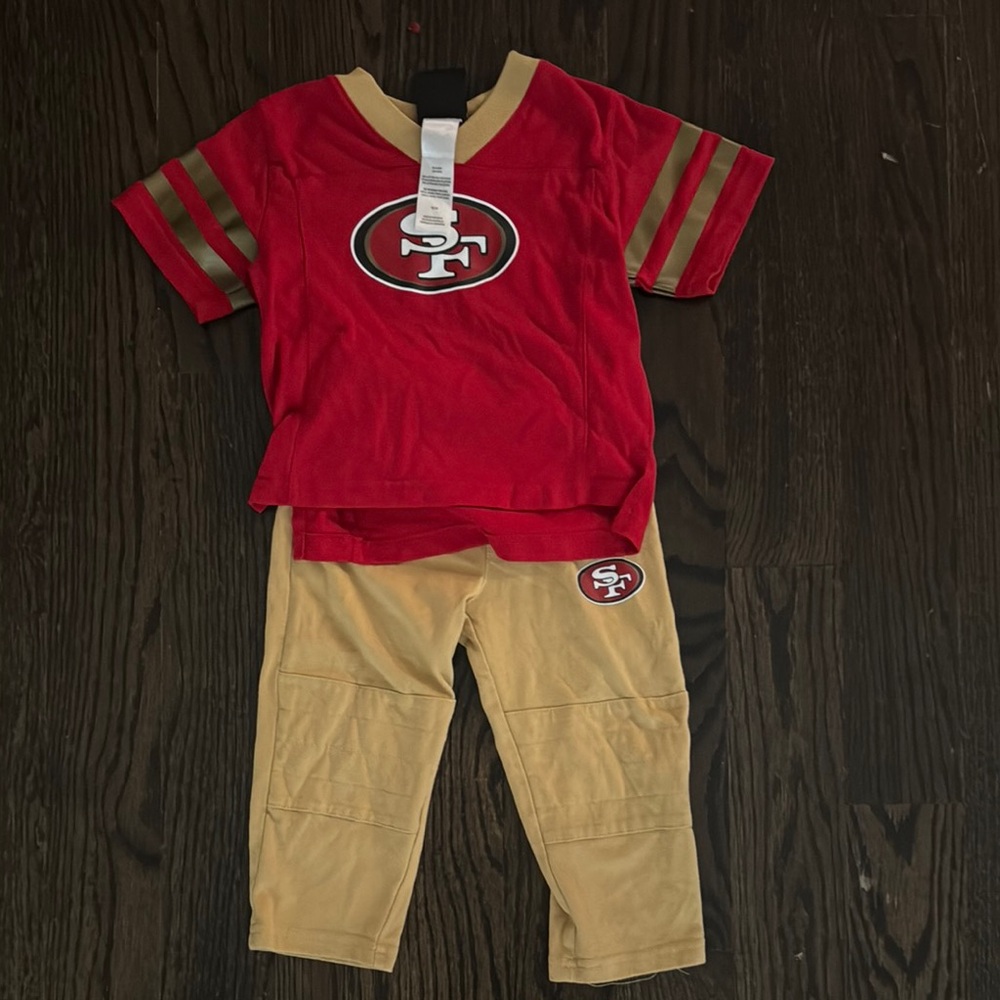 NFL 49ers Red and Tan Short Sleeve Tee with Iconic Logo